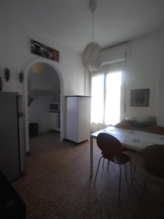 Trilocale Cecilia'S Studio Генуя Экстерьер фото